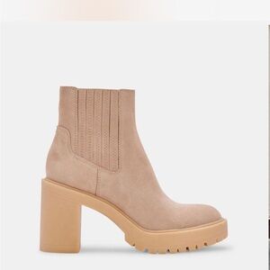 ✨Dolce Vita Caster Tan Ankle Boots✨